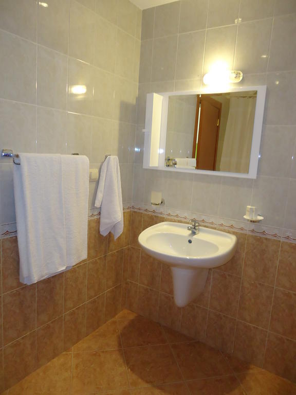 Glicinia Hotel Golden Sands Room photo